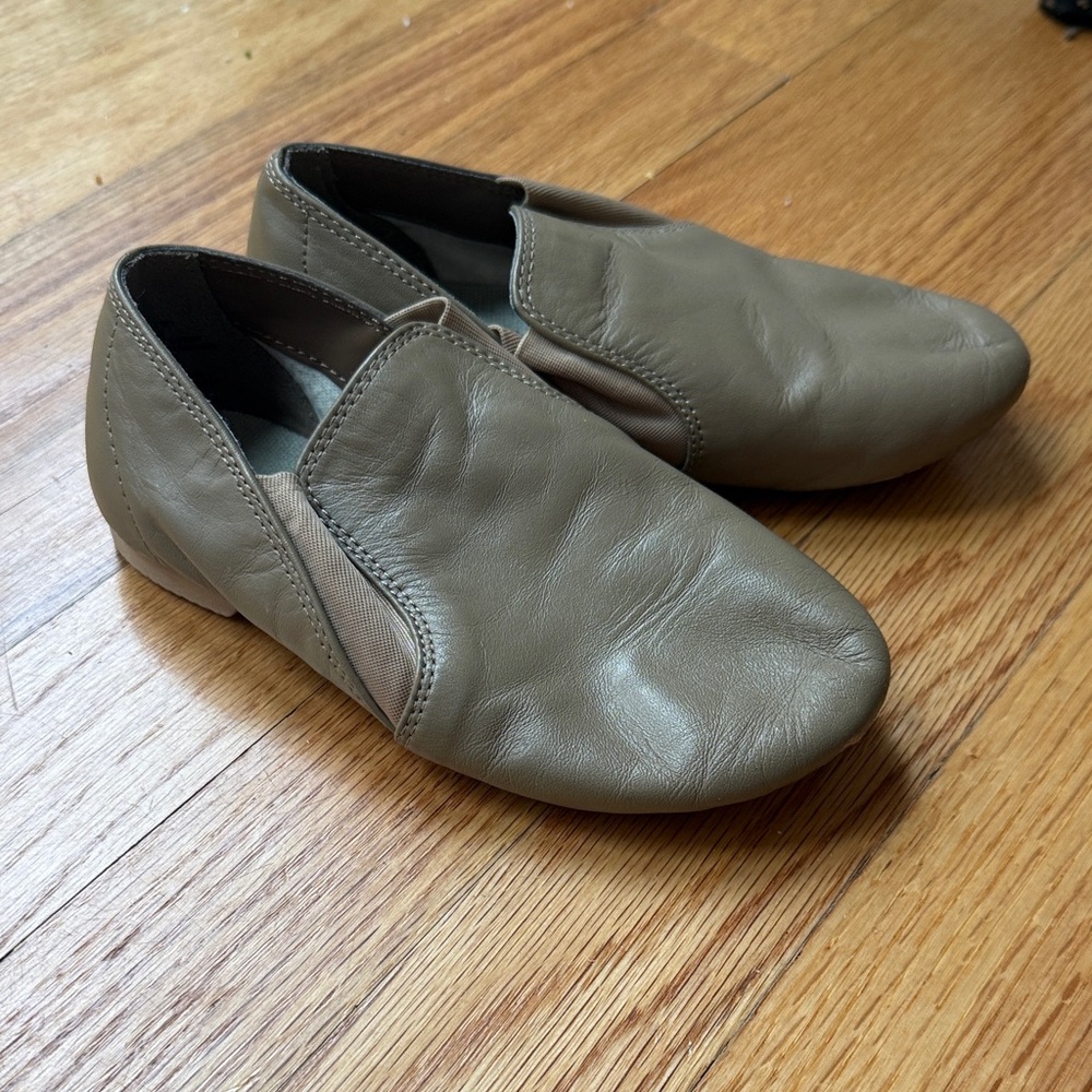 Girls Tan Jazz Shoes